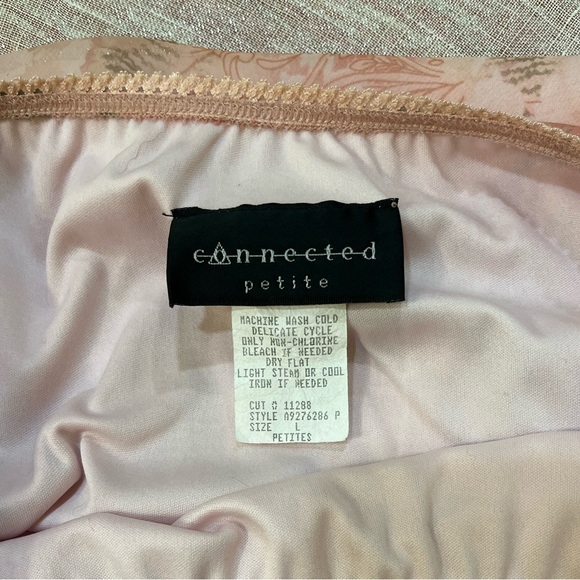 Connected Floral Skirt Size Large - Picture 5 of 6